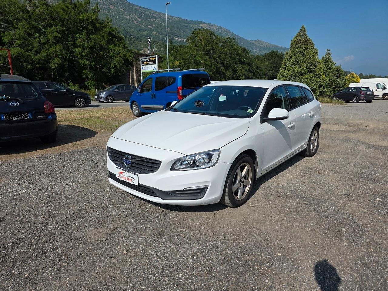 Volvo V60 D2 NEOPATENTATI