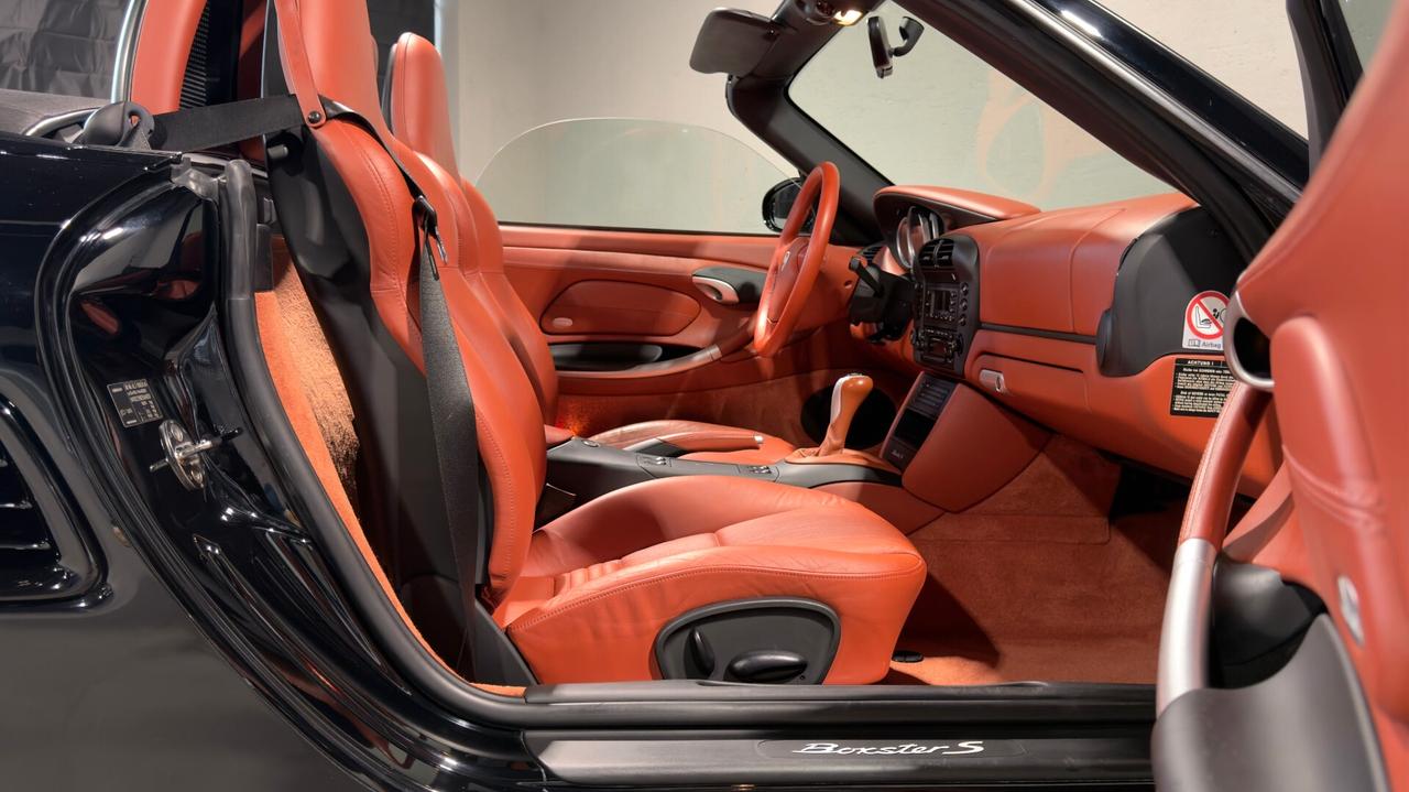 Porsche Boxster 3.2i 24V cat S