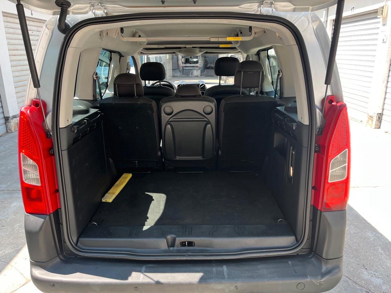 Peugeot Partner Tepee 1.6 VTi 120CV Outdoor GPL