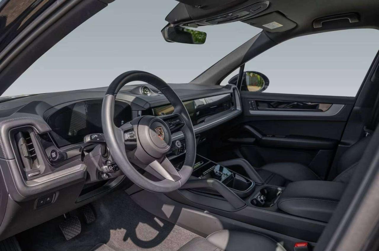 Porsche Cayenne 3.0 e-hybrid tiptronic
