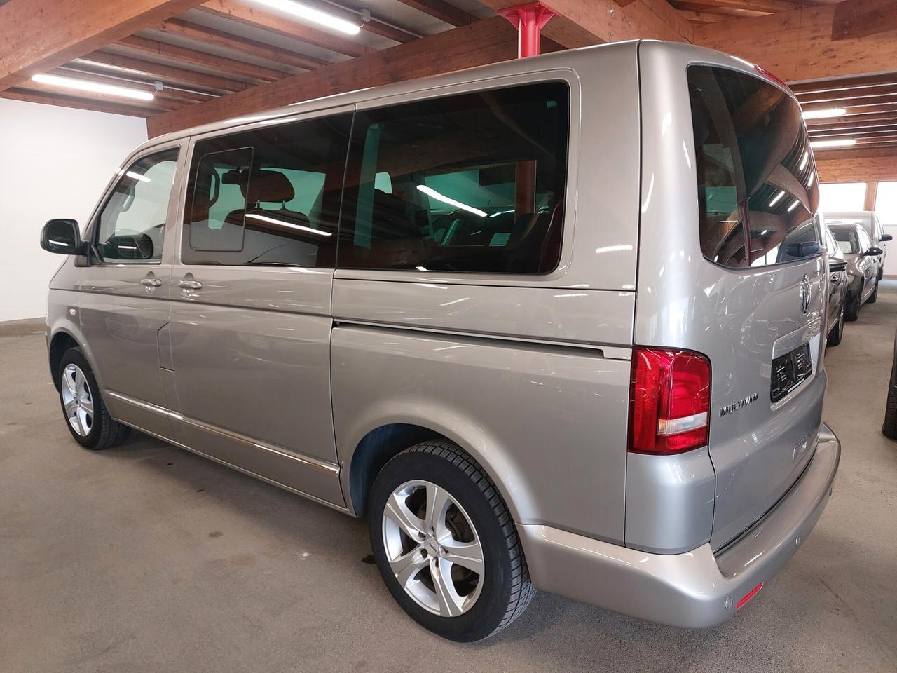 VW T5 Multivan 2.0 TDI letto 6 posti 180 CV