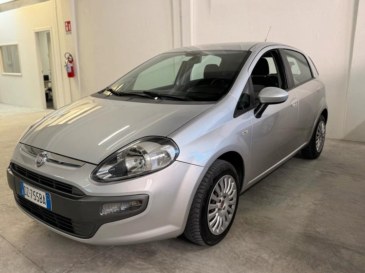 Fiat Punto Evo 5p 1.4 AUTOMATICA 77cv GARANZIA 12 MESI