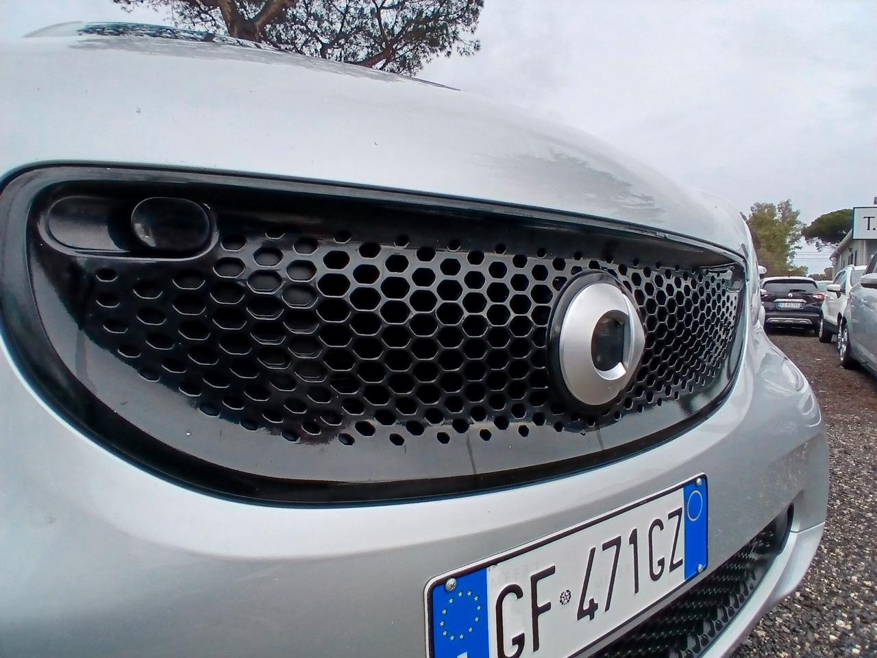 Smart ForTwo 70 1.0 twinamic Youngster pelle navi