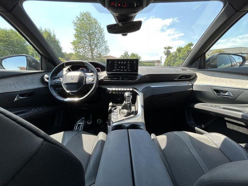 Peugeot 3008 PureTech Turbo 130 GT 17.700 KM!!