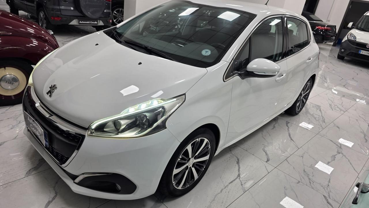 Peugeot 208 BlueHDi 75 5 porte Allure