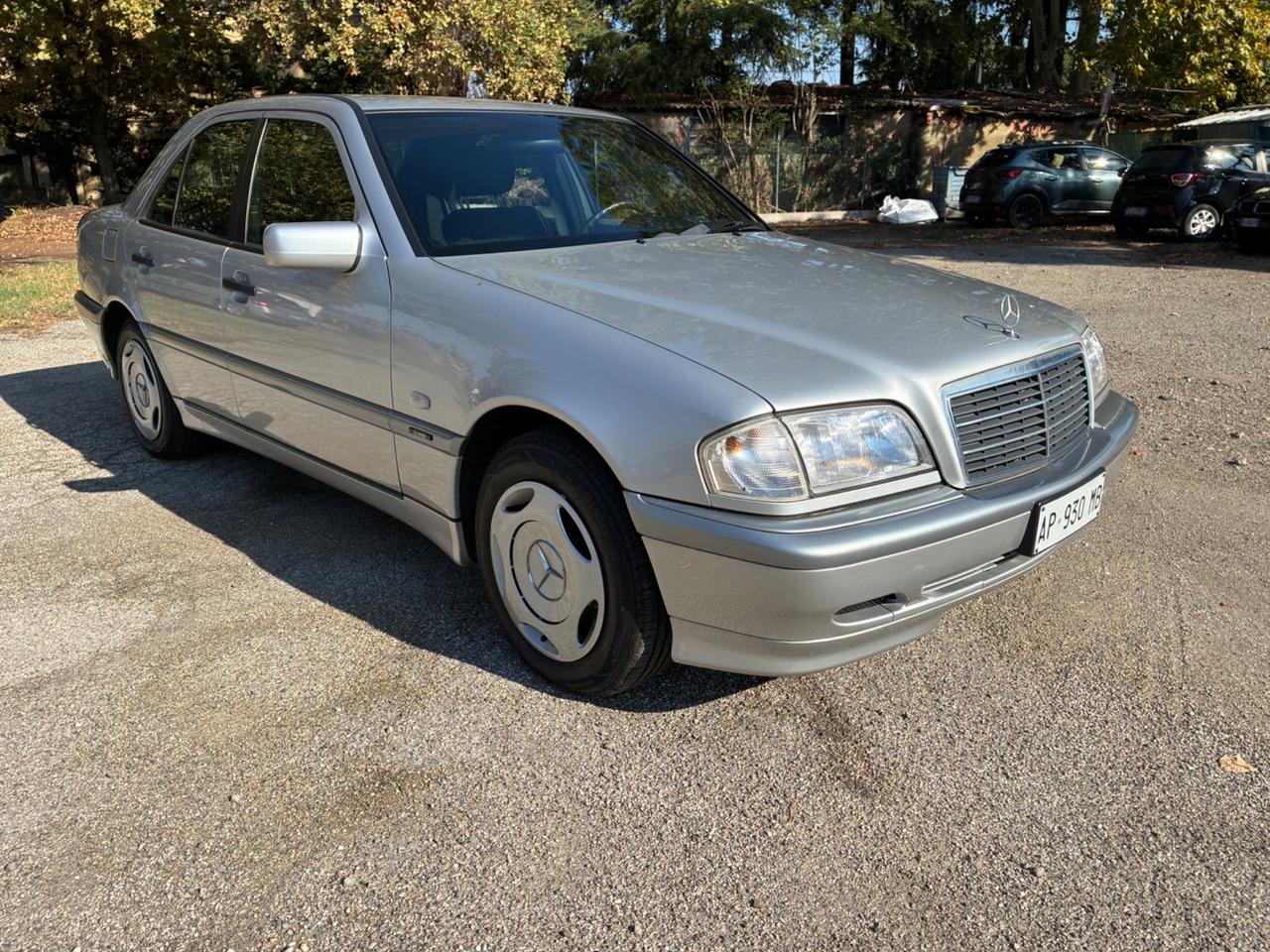 Mercedes-benz C 180 benzina 24.000 km pari nuovo