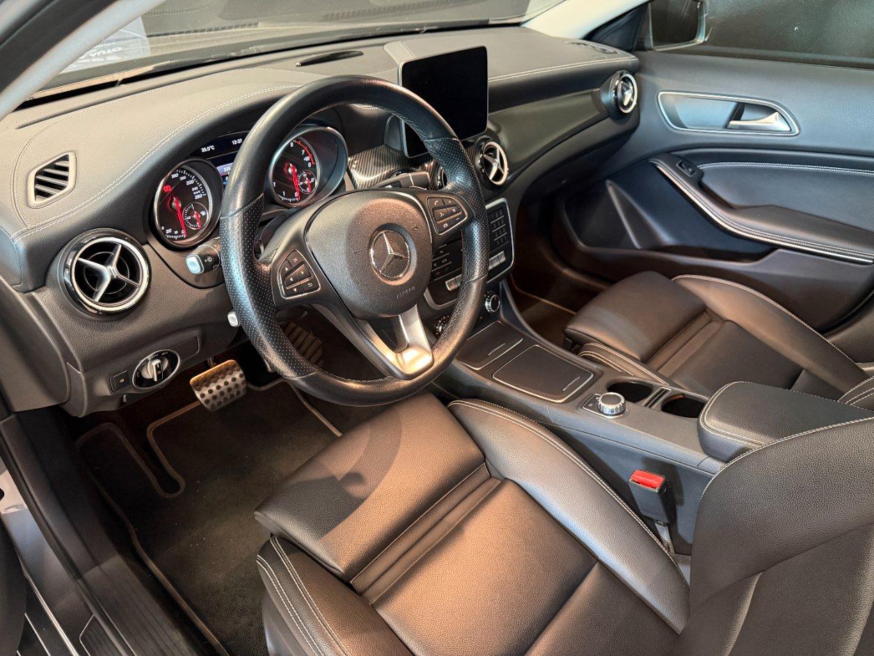 Mercedes GLA 200 Night Edition auto