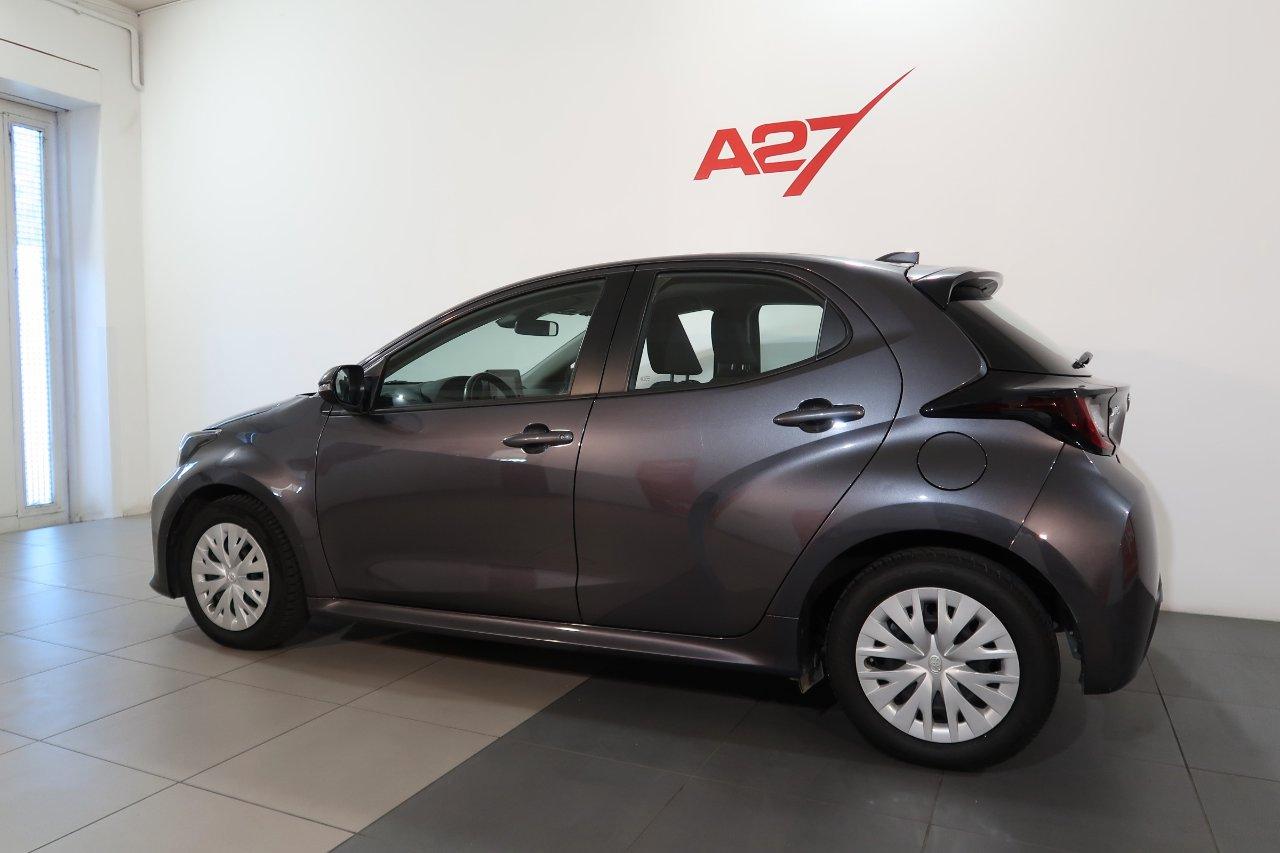 Toyota Yaris 1.5h Business # TELECAMERA # CAMBIO AUT #