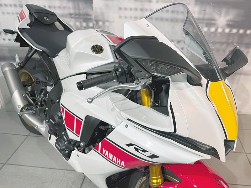 Yamaha YZF R1 World GP 60th Anniversary