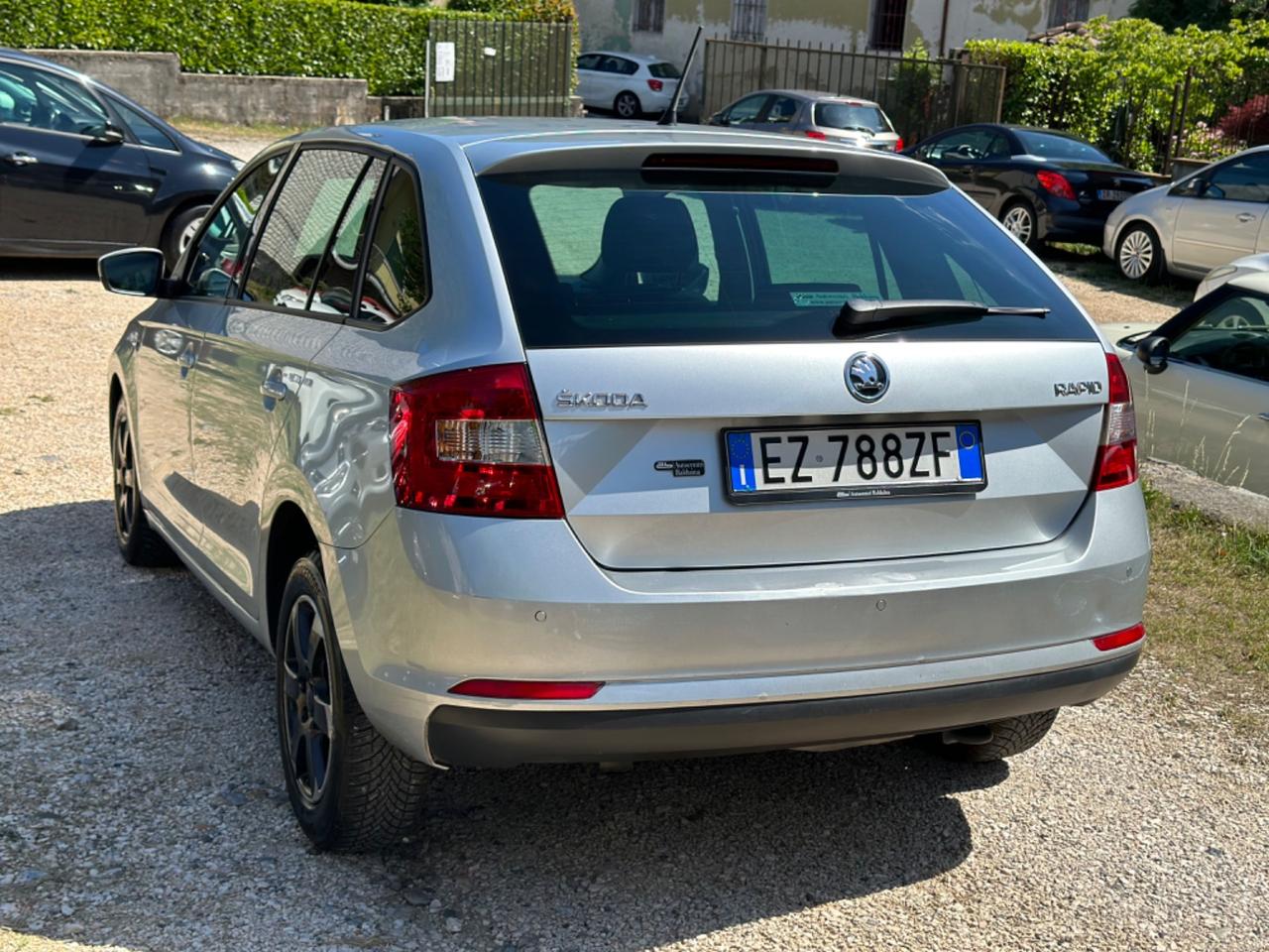 Skoda RAPID 1.6 TDI CR 105 CV STYLE KMCERT UNICOPR