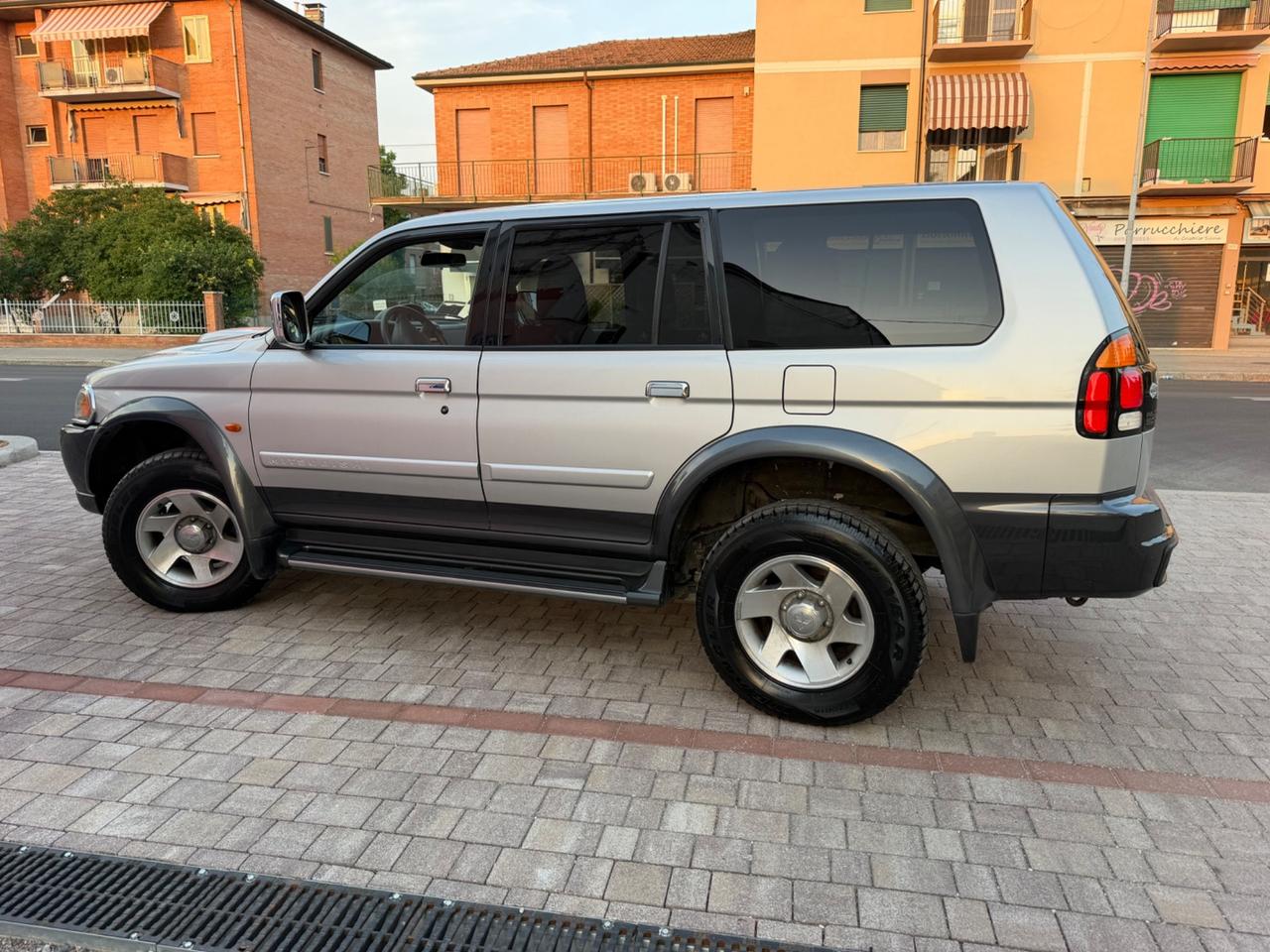 Mitsubishi Pajero Sport 2.5 TDI GLS Target