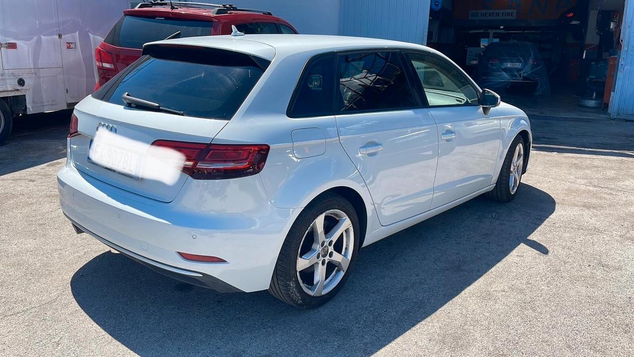 Audi A3 SPB 1.6 TDI 116 CV Design