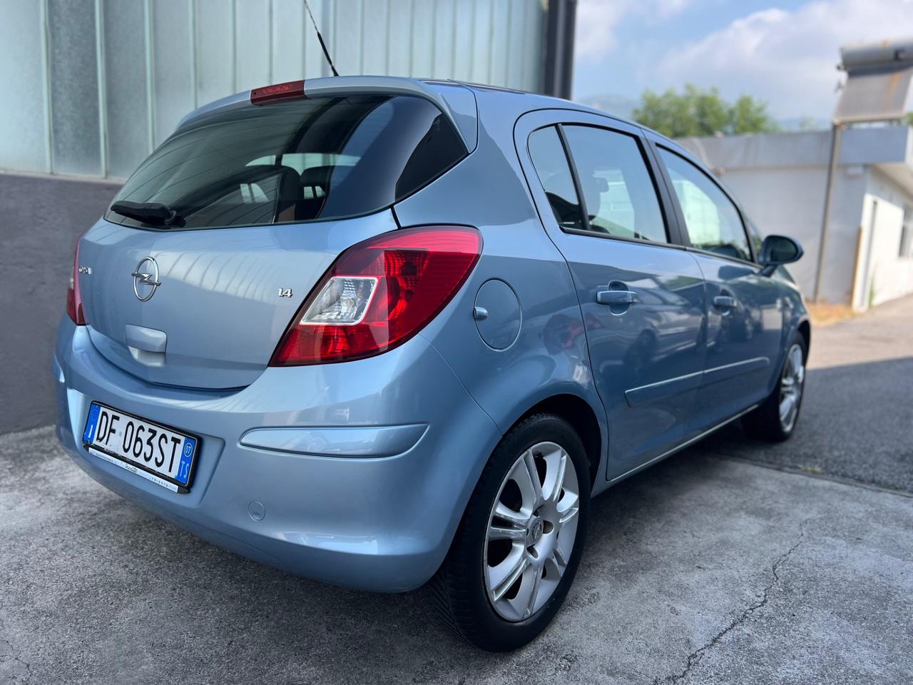 Opel Corsa 1.4 benz Per NEOP