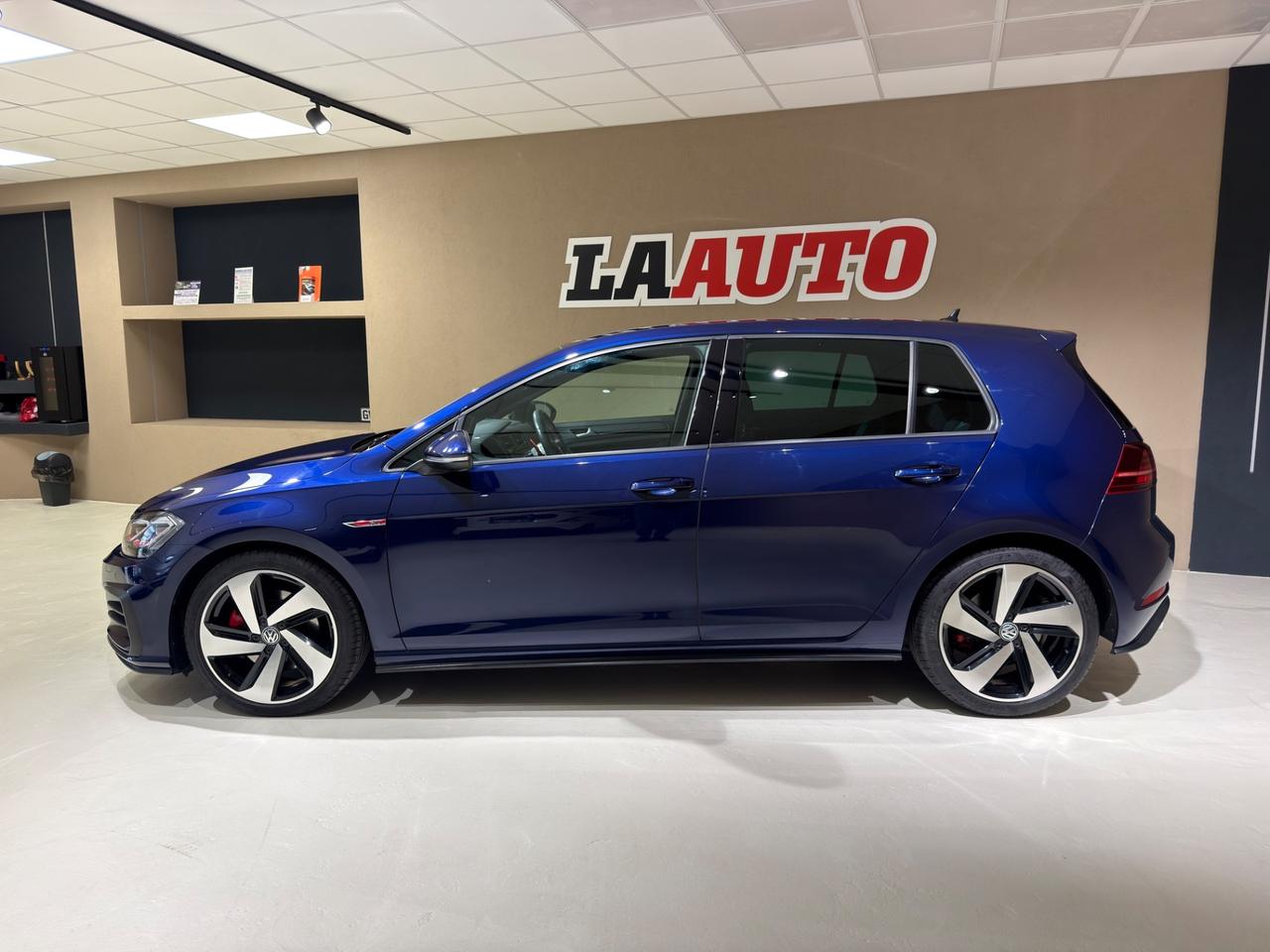 Volkswagen Golf GTI Performance 2.0 245 CV TSI DSG 5p. BMT