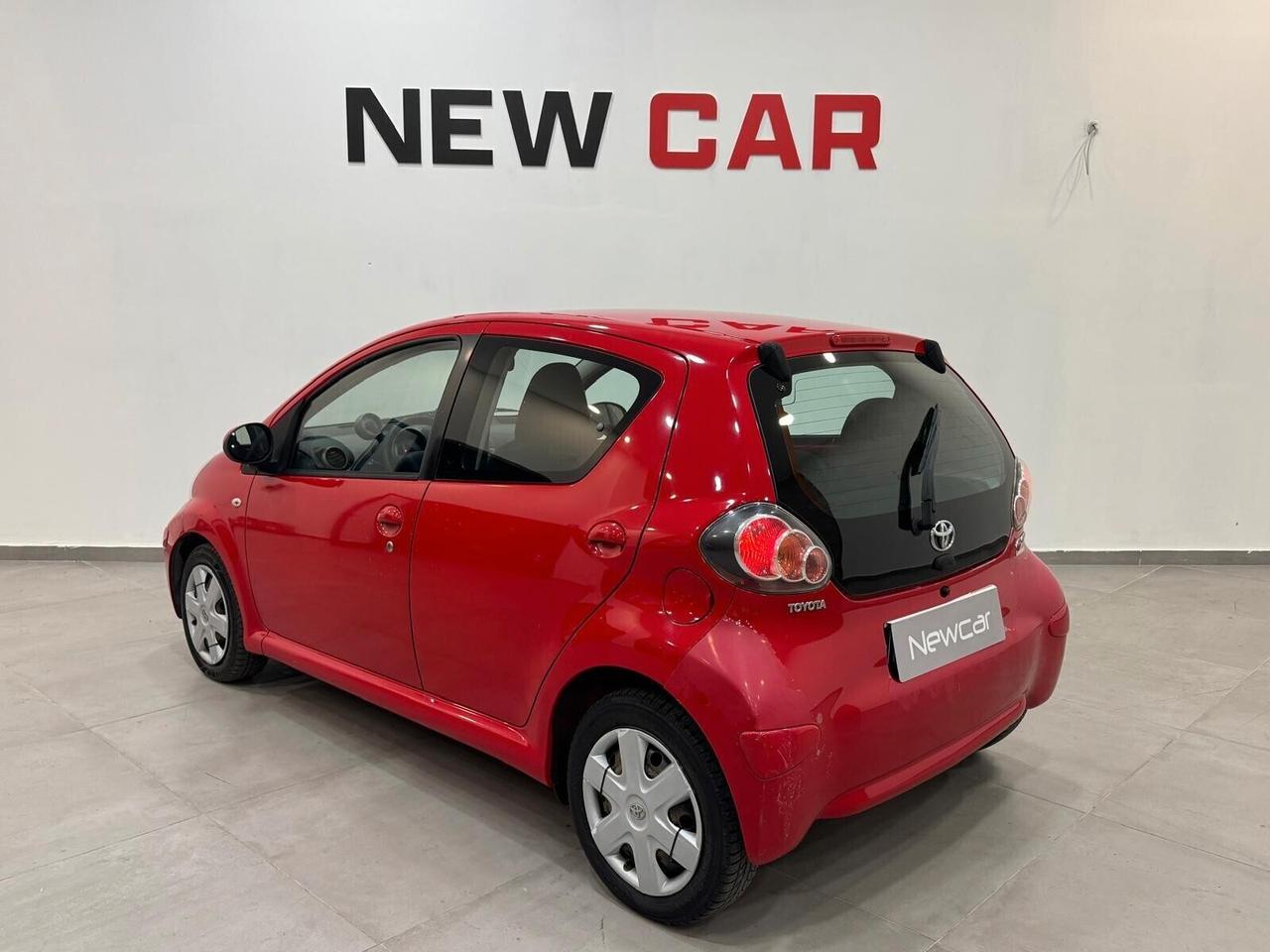 Toyota Aygo 1.0 12V VVT-i 5 porte Sol