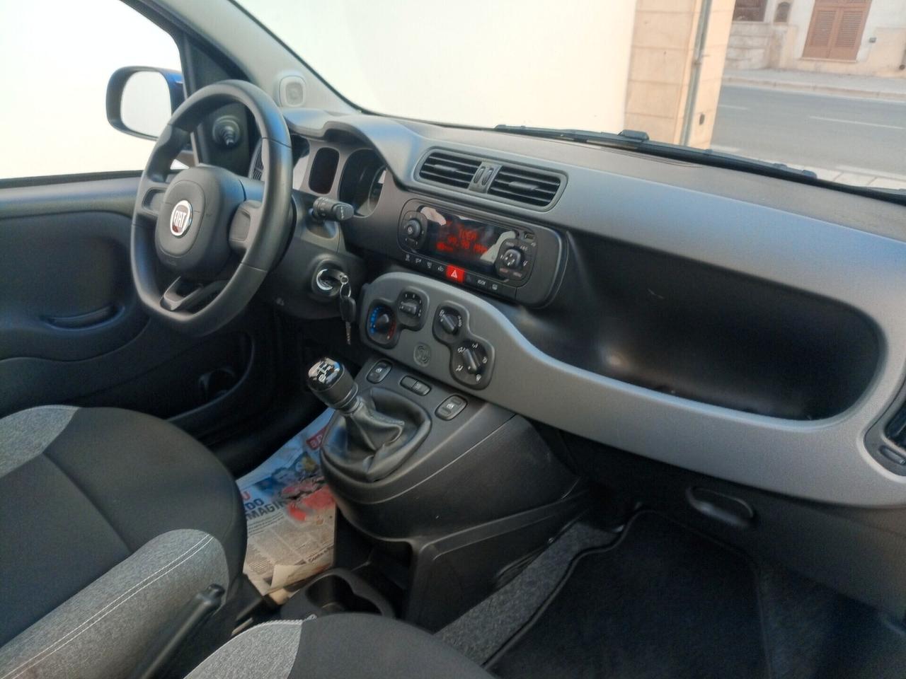 Fiat Panda 1.2 Connected by Wind