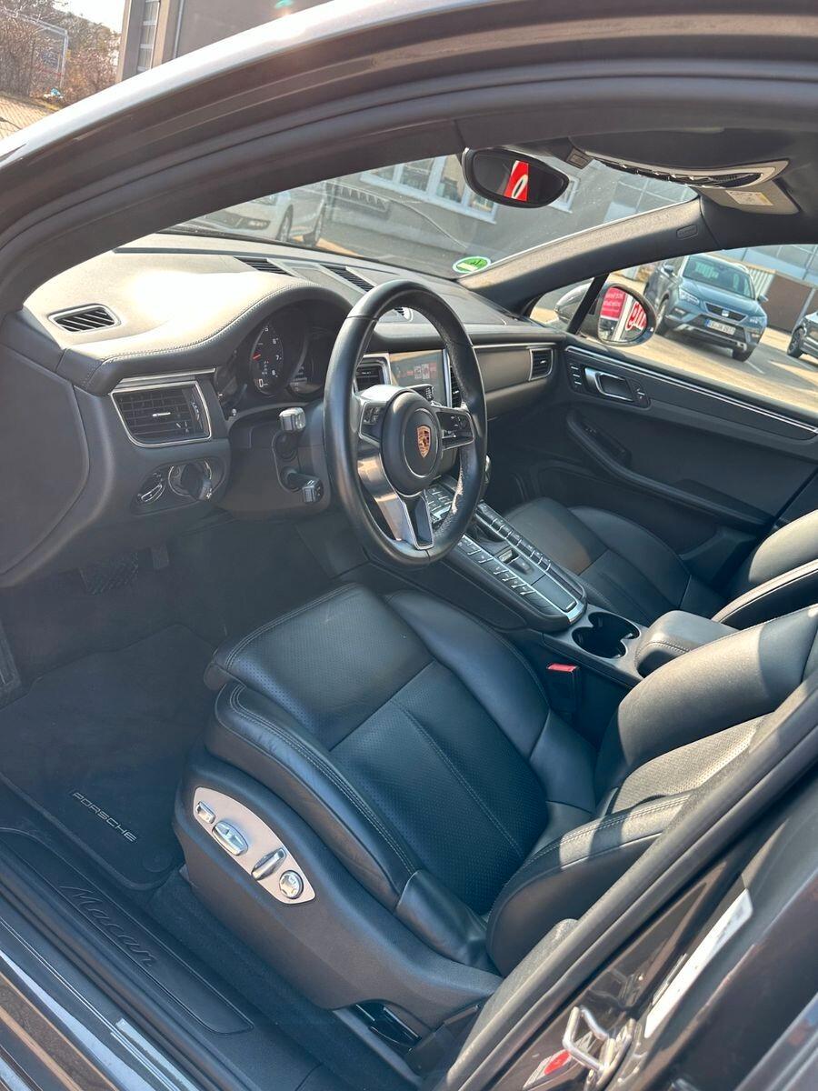Porsche Macan 2.0 PDK, tetto panoramico, telecamera