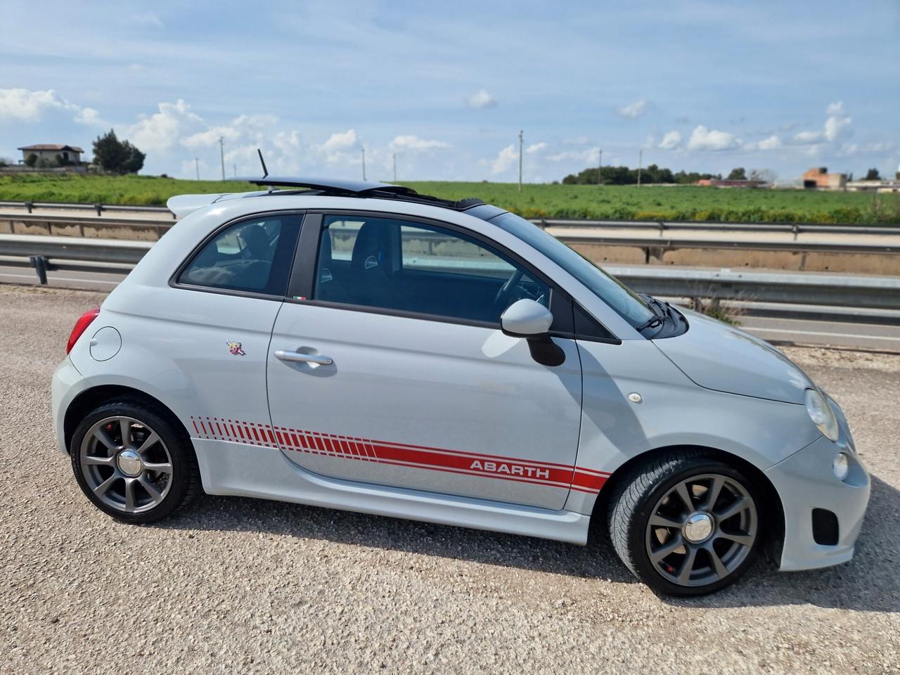 Abarth 500 1.4 Turbo T-Jet MTA Custom