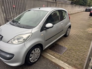 Peugeot 107 1.0 68CV 3p. Neopatentati