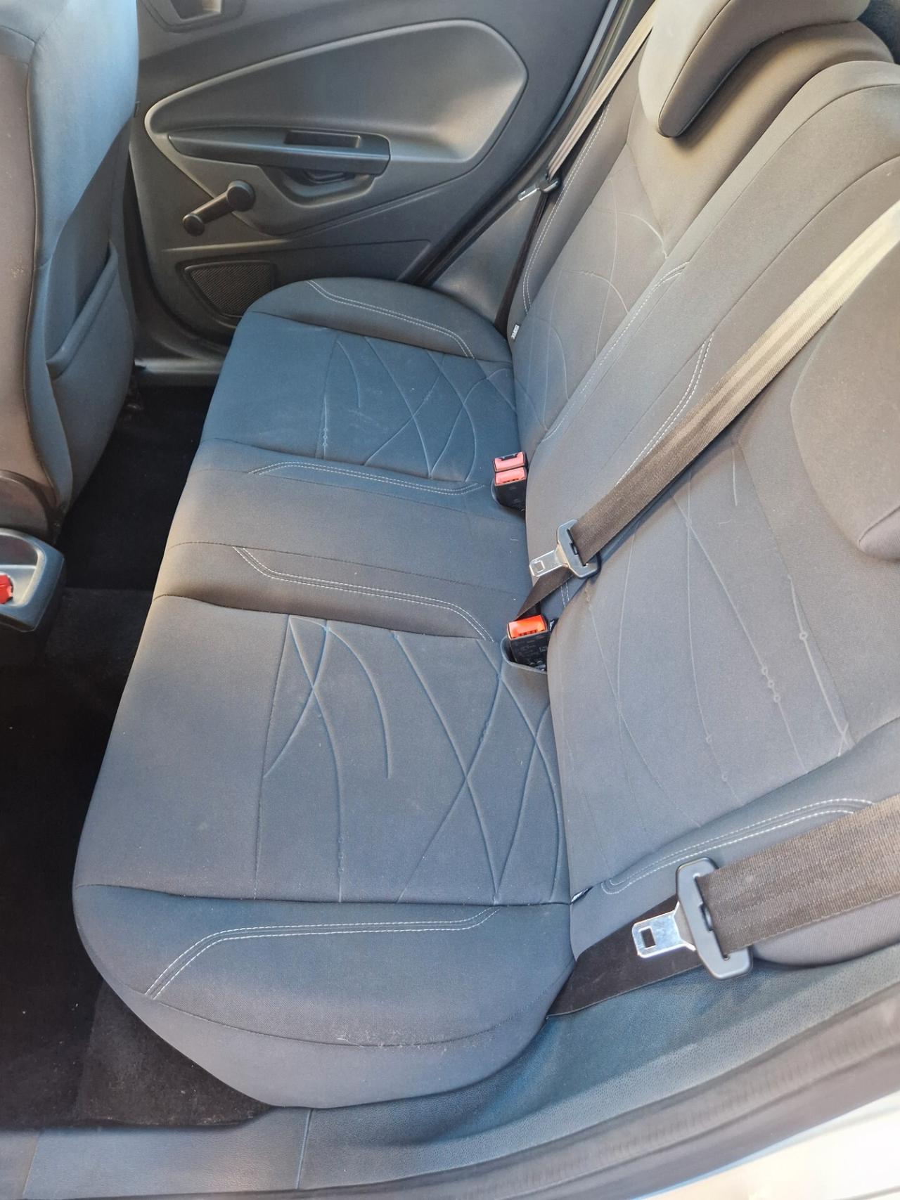 Ford Fiesta 1.4 5 porte Bz.- GPL Titanium