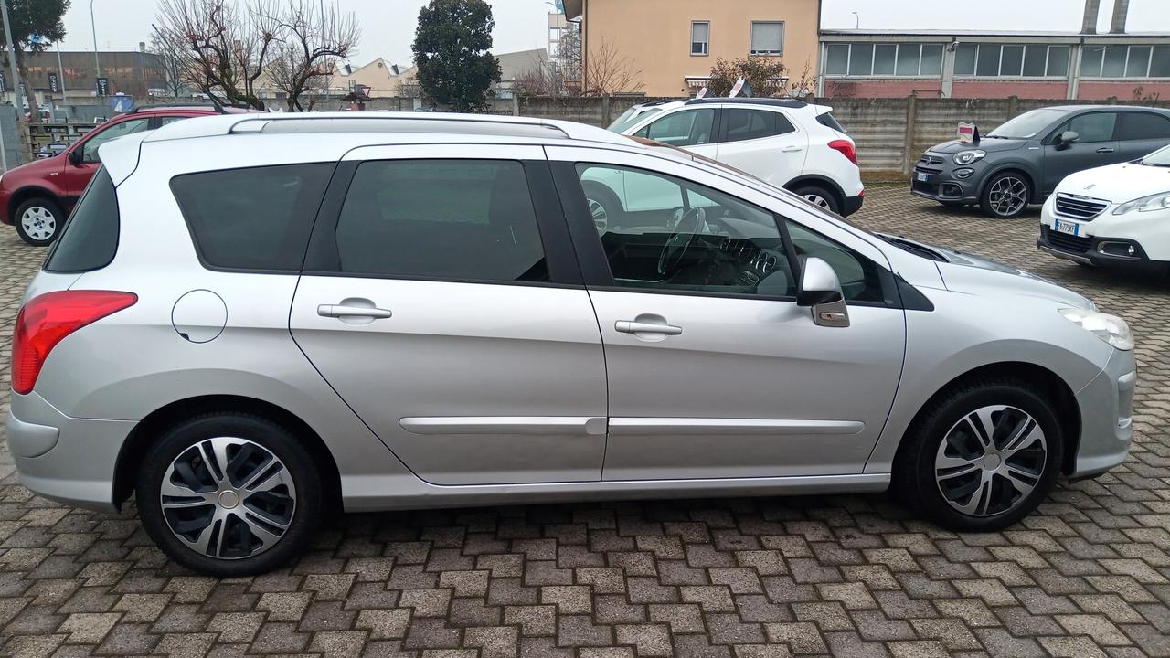 Peugeot 308 1.6 HDi 110CV SW Ciel Féline