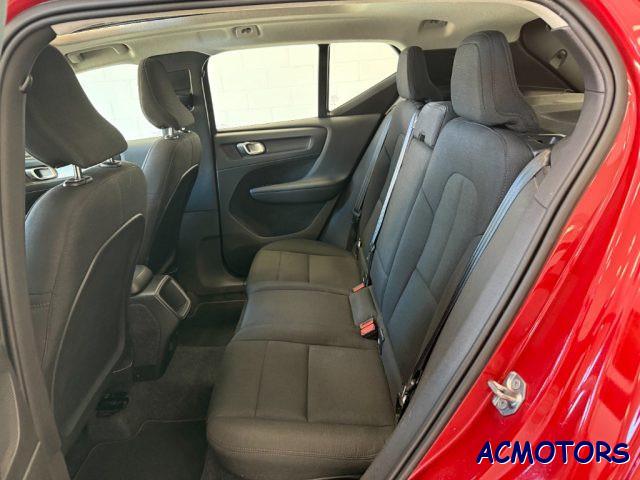 VOLVO XC40 D3 AWD