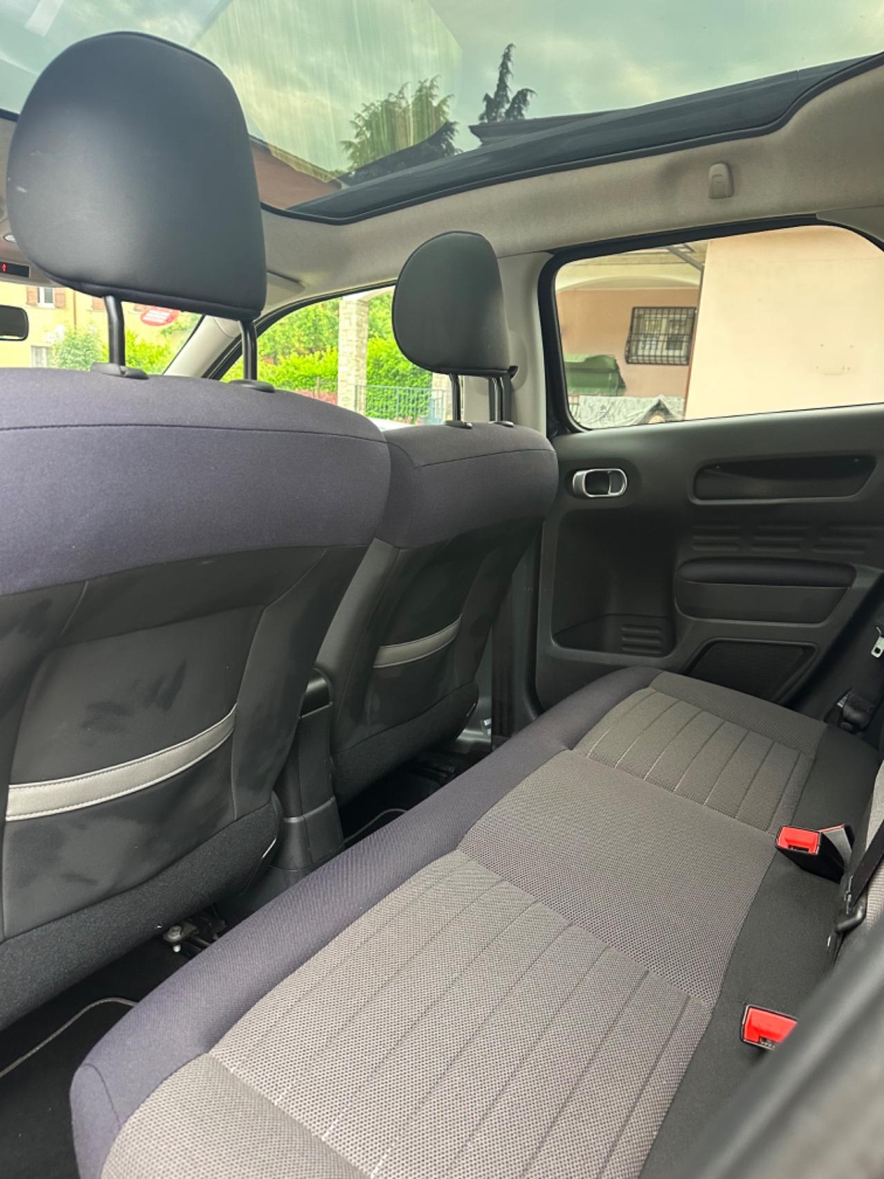 Citroen C4 CACTUS BLUEHDi 100 SHINE PANORAMA KMCERT