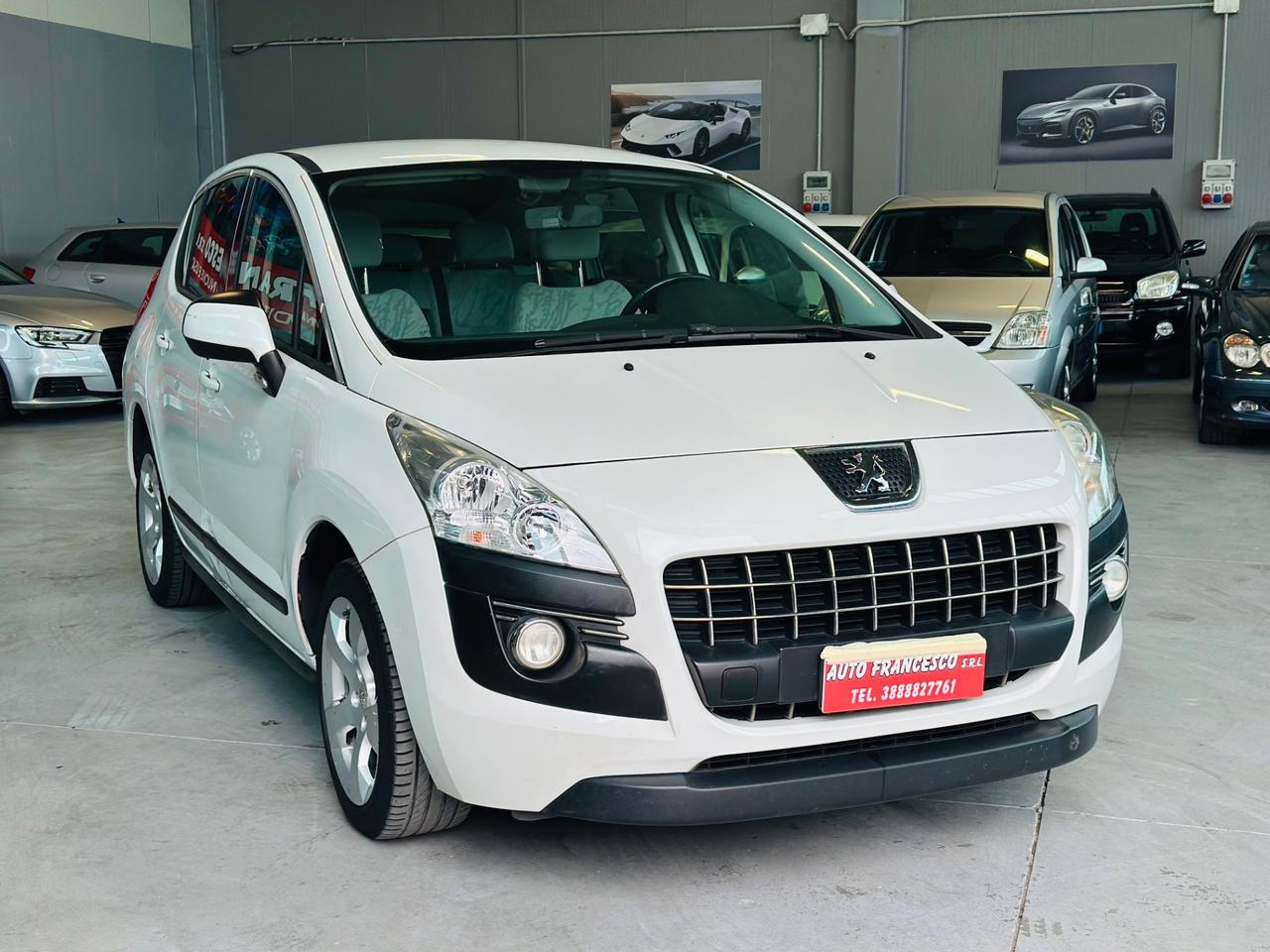 Peugeot 3008 1.6 HDi 110CV cambio robotizzato Business
