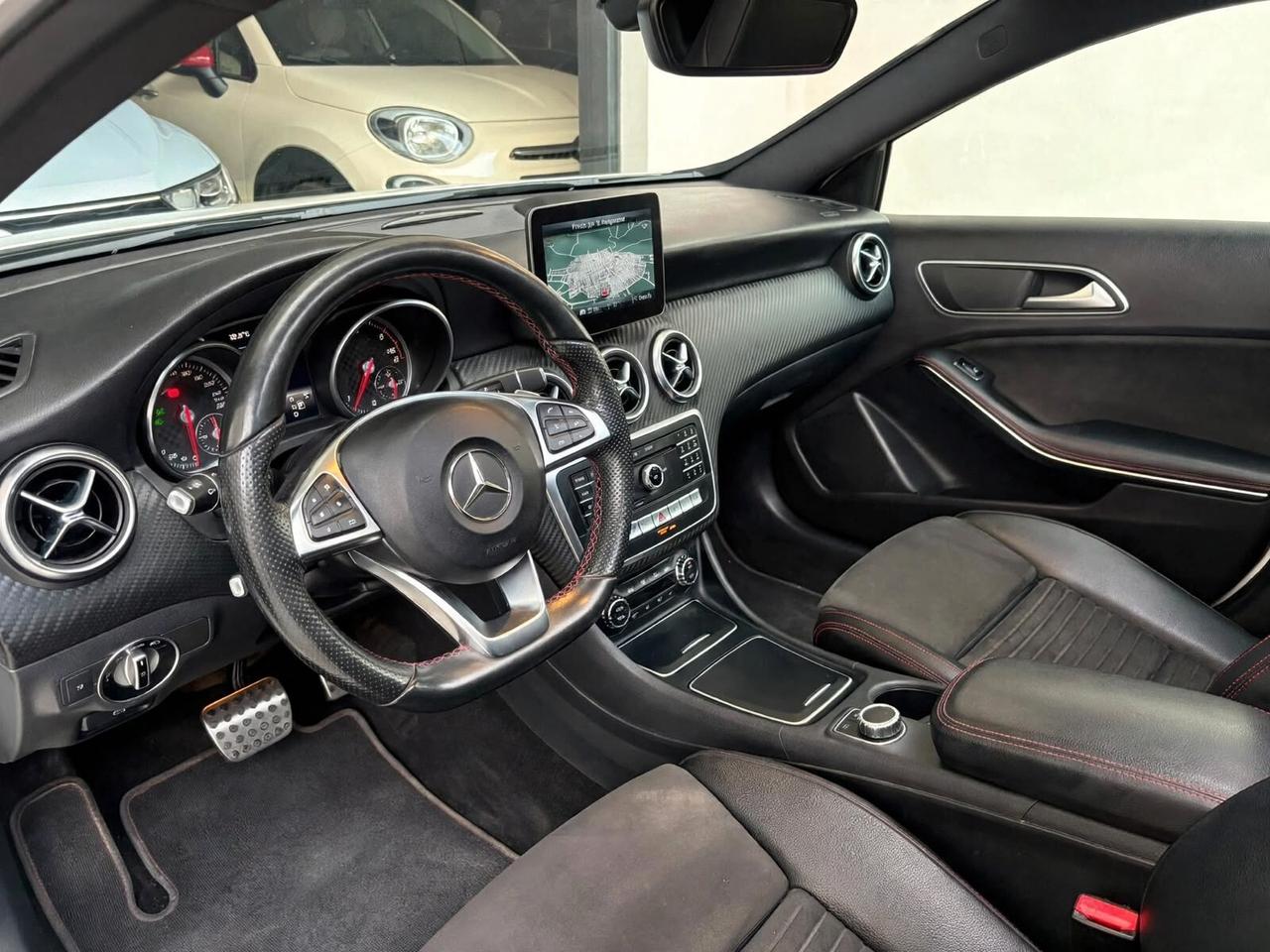 Mercedes-benz A 200 d Automatic Premium AMG TETTO PANORAMICO APRIBILE.