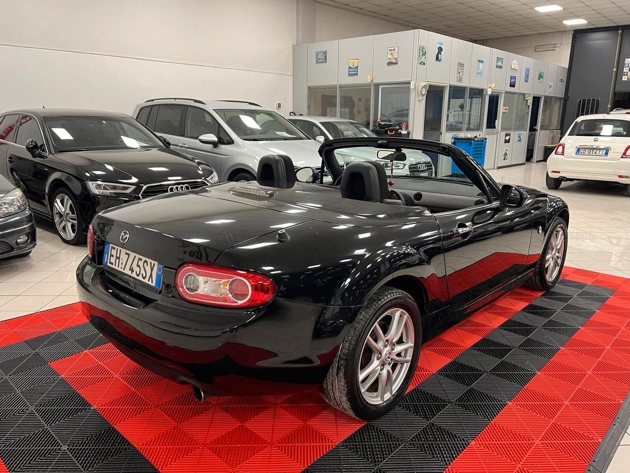 Mazda MX-5 Roadster 1.8L Black