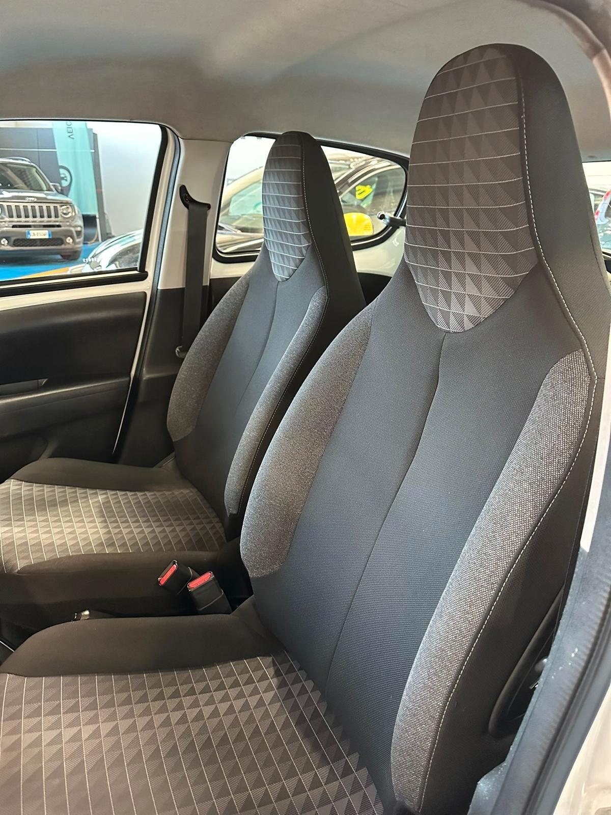 Peugeot 108 VTi 72 ETG 5 porte Active