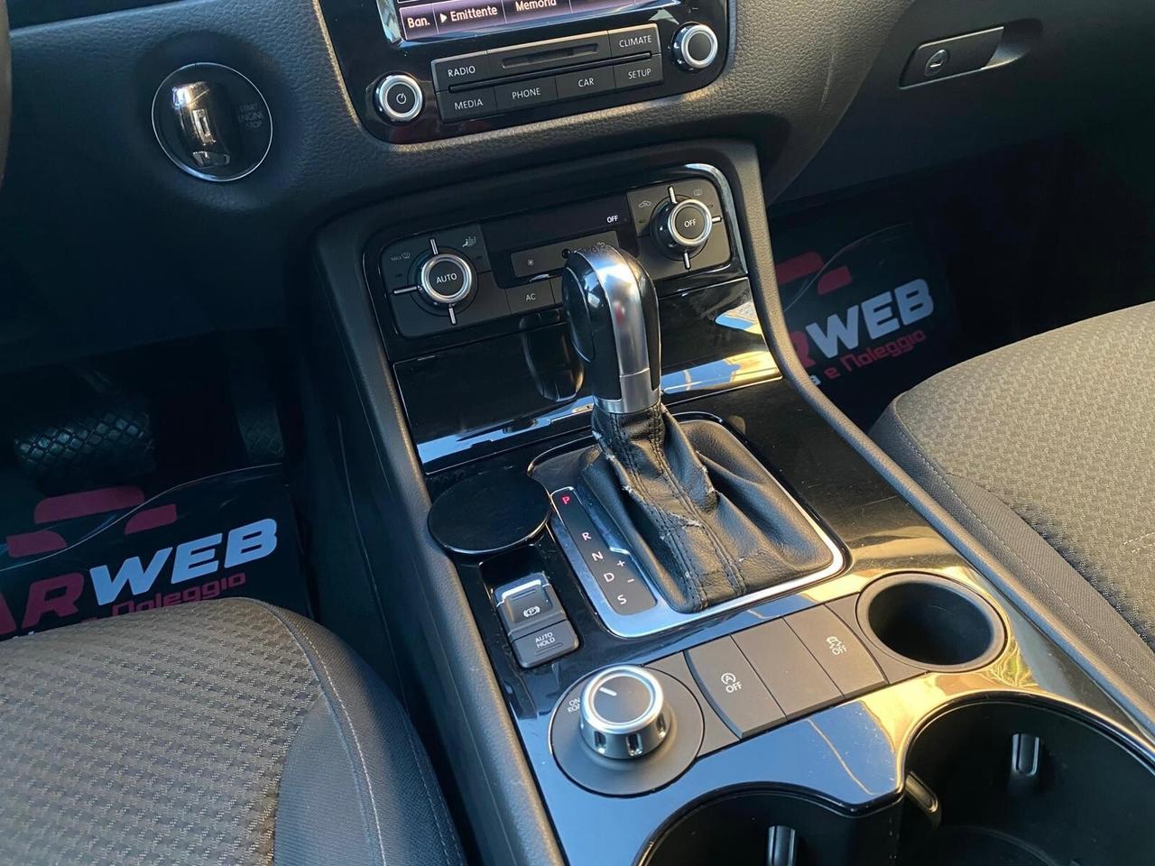 VOLKSWAGEN TOUAREG 3.0 TDI DSG 2011