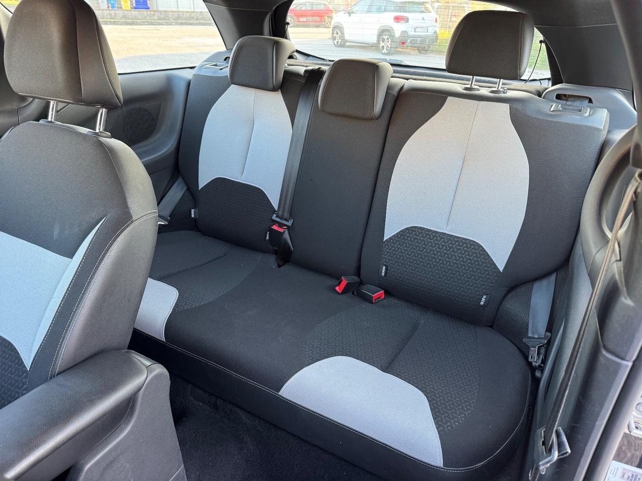 DS3 3 1.4 diesel 2012 Automatico