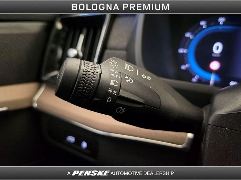 Volvo XC90 XC90 T8 Plug-in Hybrid AWD automatico 7 posti Ultra Dark