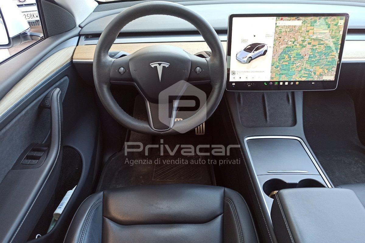TESLA Model Y AWD Performance