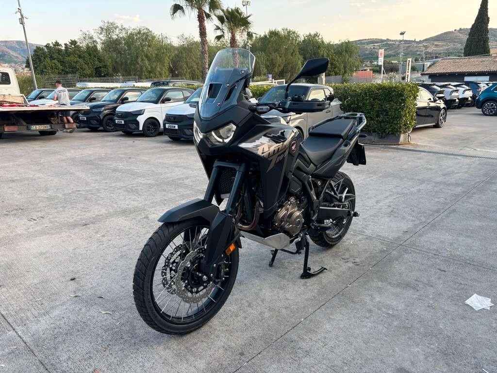 Honda CRF1100L Africa Twin DCT 2026 / KM 0 Tua a solo 179 Euro al mese