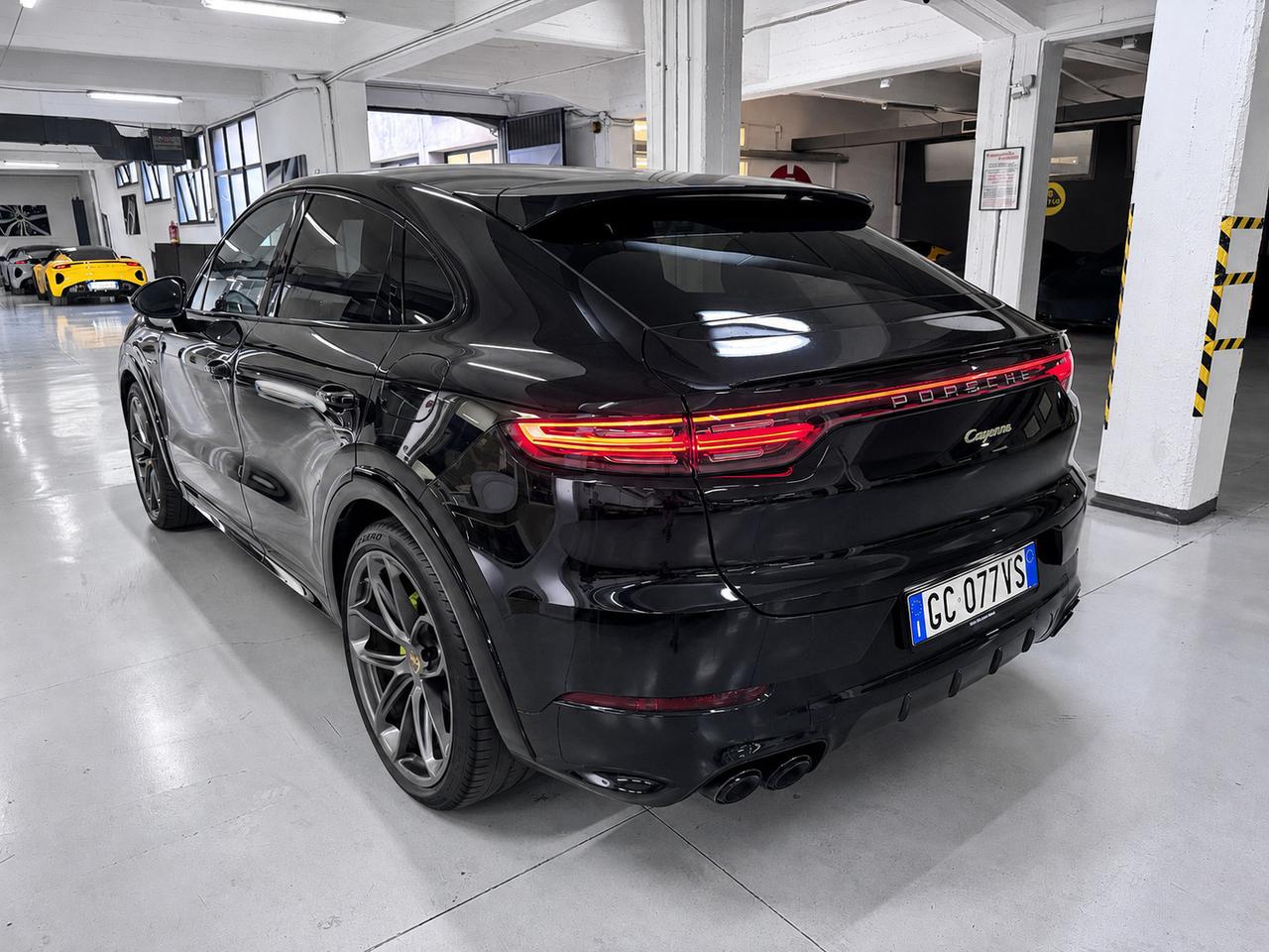 Porsche Cayenne Coupe 3.0 e-hybrid tiptronic