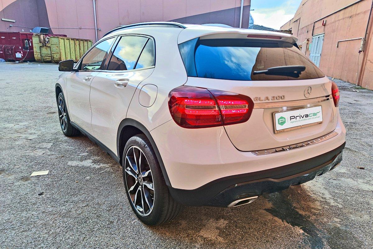 MERCEDES GLA 200 Sport