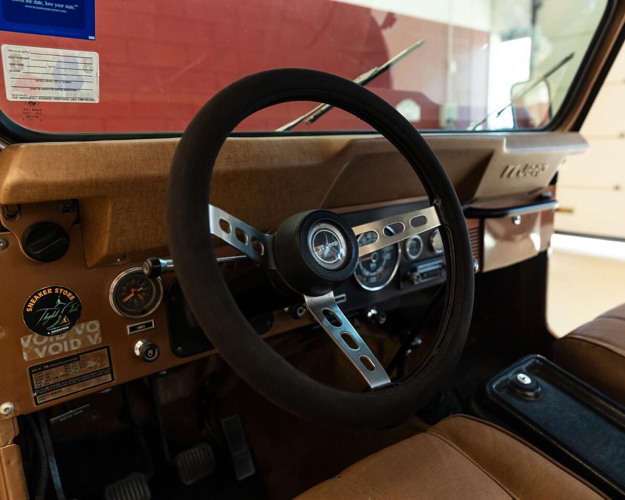 CJ-5 Golden Eagle V8 304 del 1979