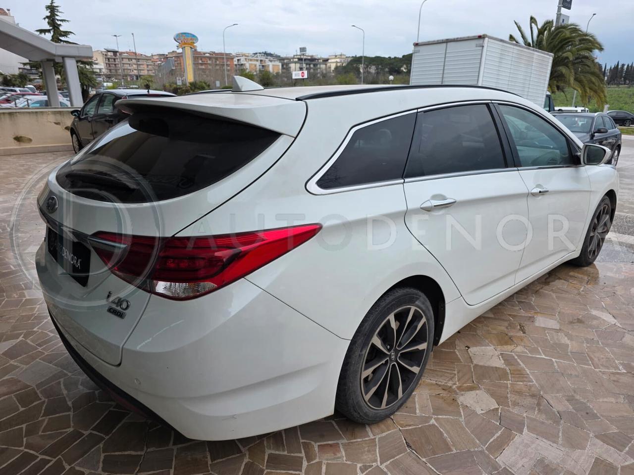 Hyundai i40 Wagon 1.7 CRDi 141 CV 7DCT Business#LED#NAVI#CAM