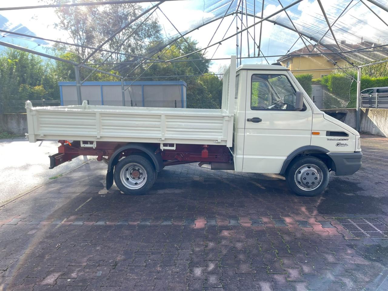 Iveco Daily 35-10 Classic Ribaltabile Trilaterale