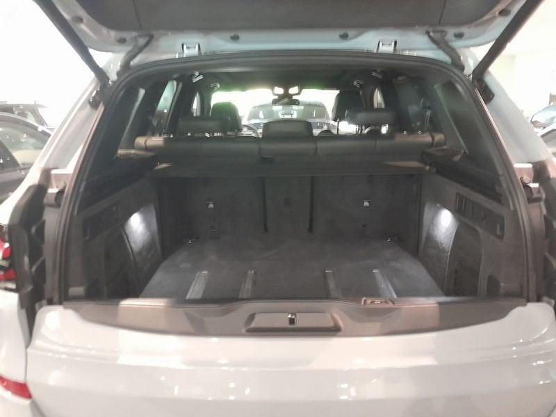 BMW X5 xdrive40d mhev 48V Msport auto