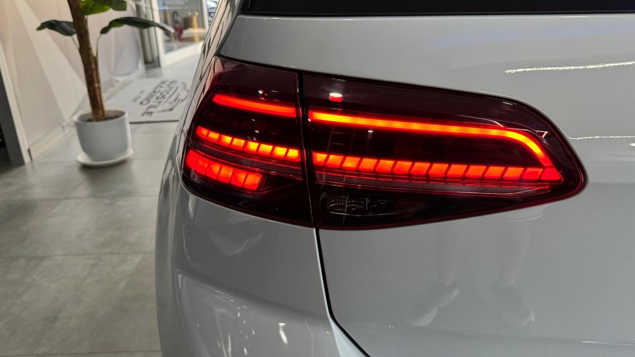 Volkswagen Golf 1.6 TDI 116 CV R-Line-2017