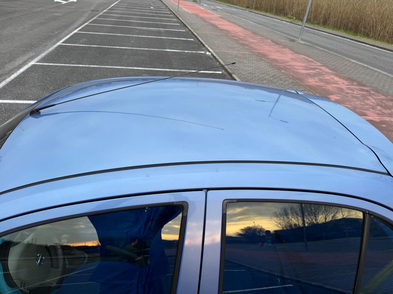 Nissan Micra 1.0 16V 5 porte Visia