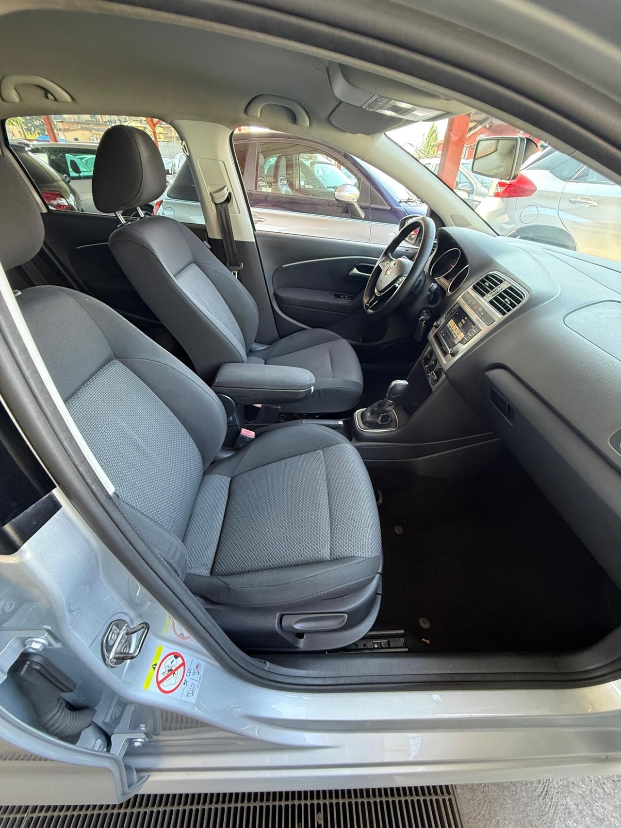 Polo 1.4 TDI- DSG-UNIPRO-RATE-BLACK PACK