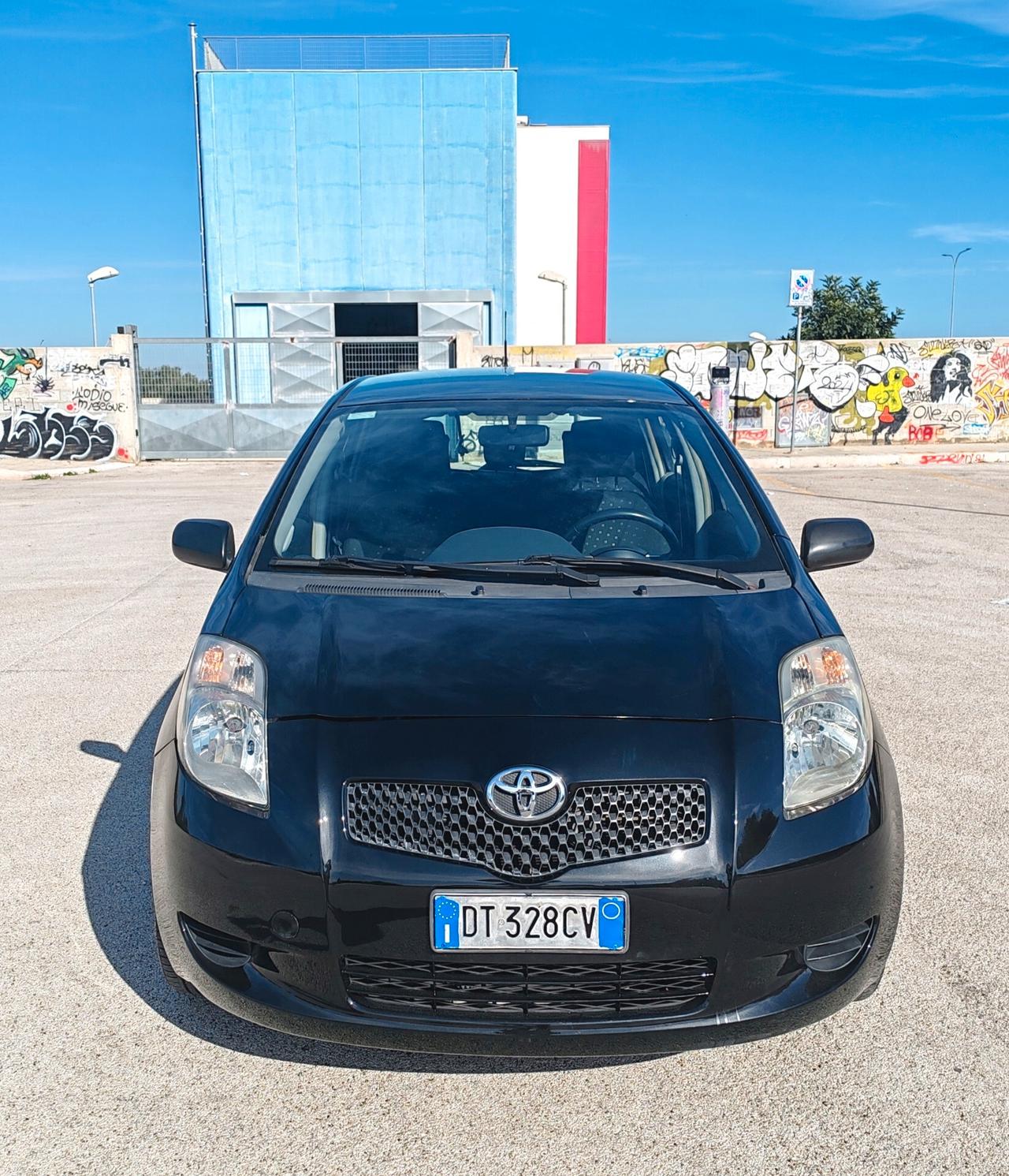 Toyota Yaris 1.0 5 porte Now UNIPROPRIETARIO prezzo PROMO