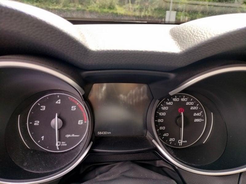 Alfa Romeo Stelvio 2.2 Turbo Diesel 190CV Business AT8 Q4