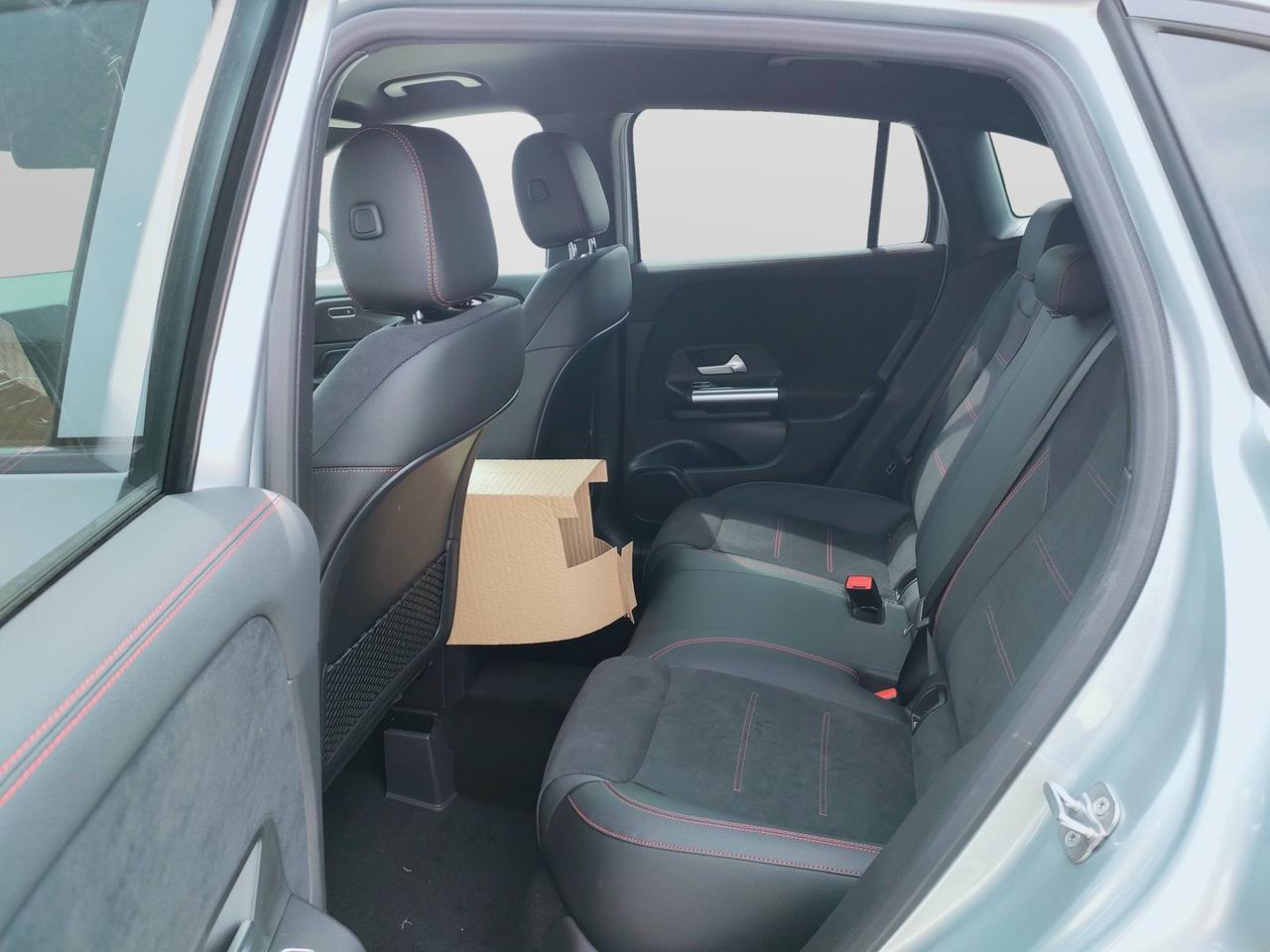 Mercedes-Benz GLA 200 d