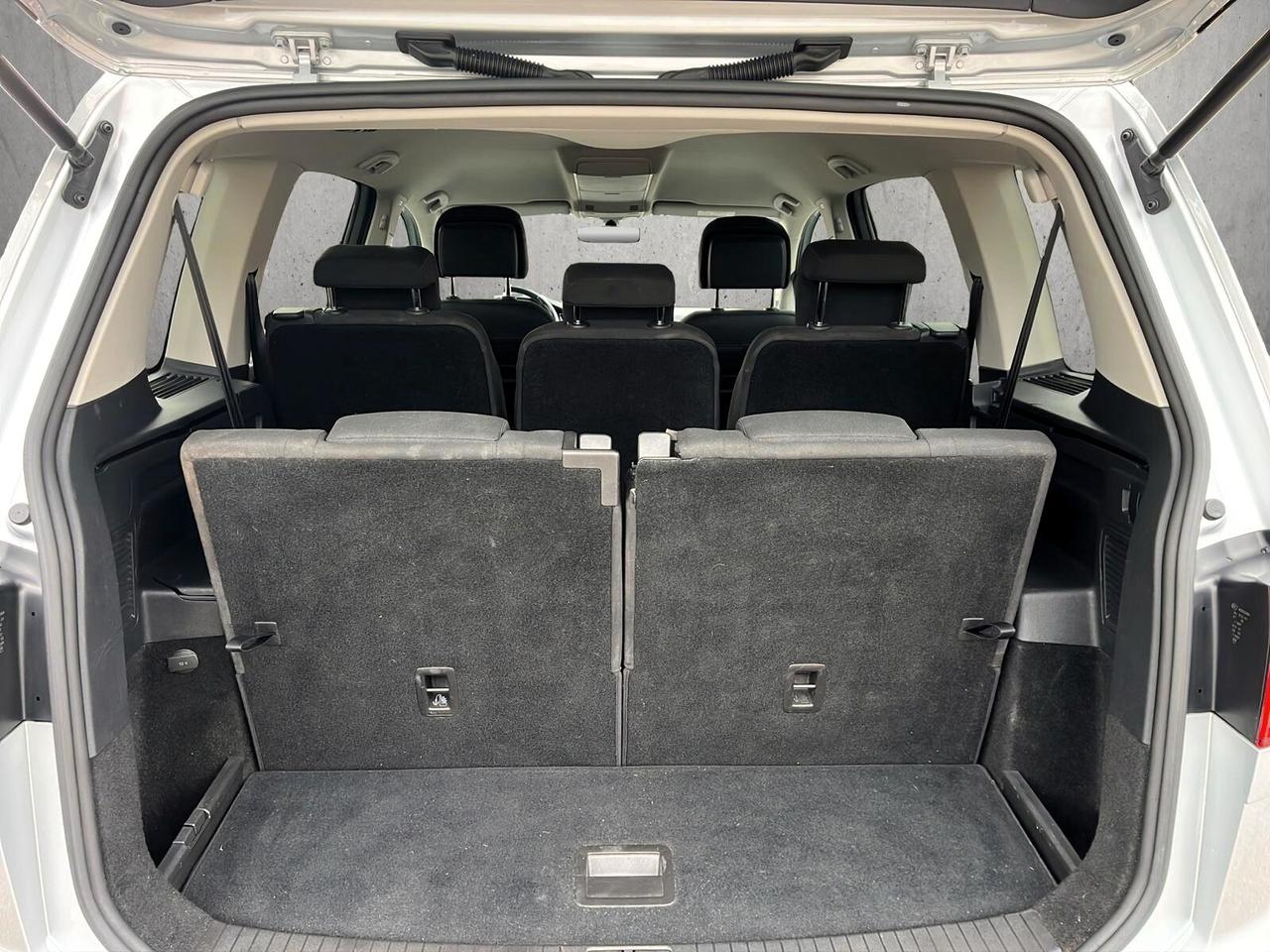 Volkswagen Touran 1.6 TDI 115 CV DSG 7 POSTI