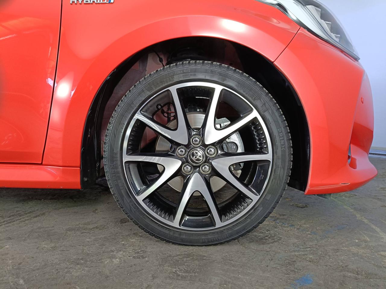 TOYOTA Yaris IV 2020 - Yaris 1.5h Premiere